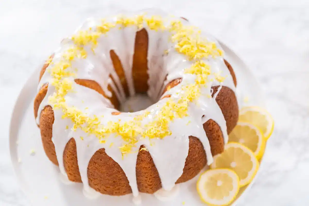 Bundt Cake Guide: Top Recipes & Decorating Tips