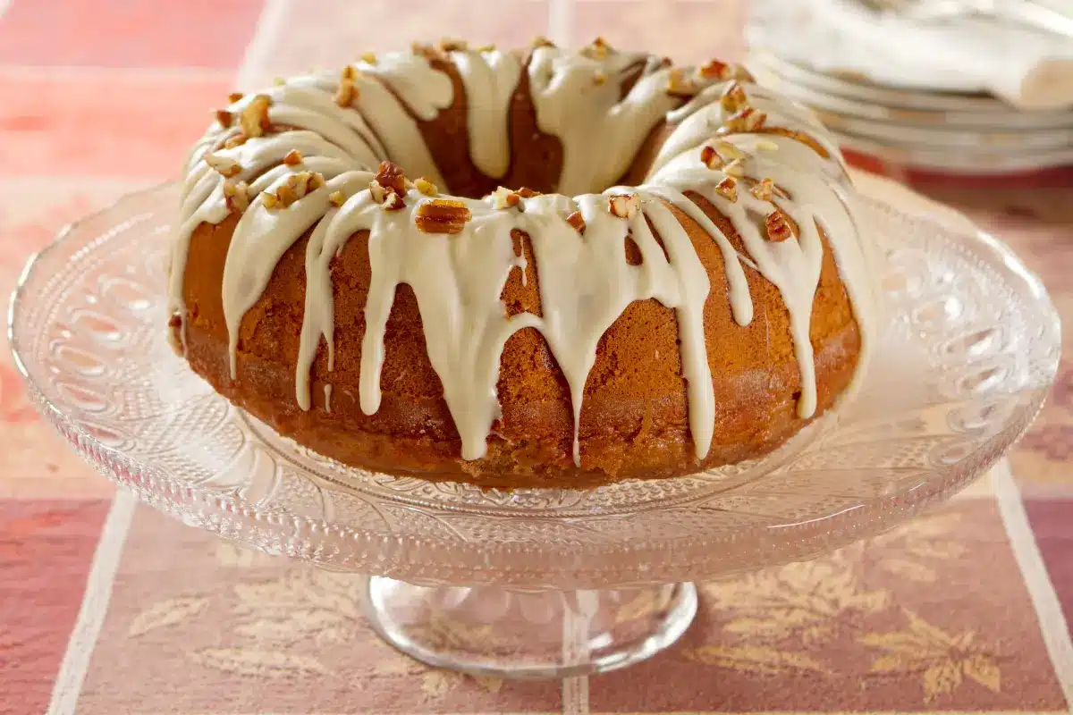 Bundt Cake Recipes: Master Baking and Decorating Techniques