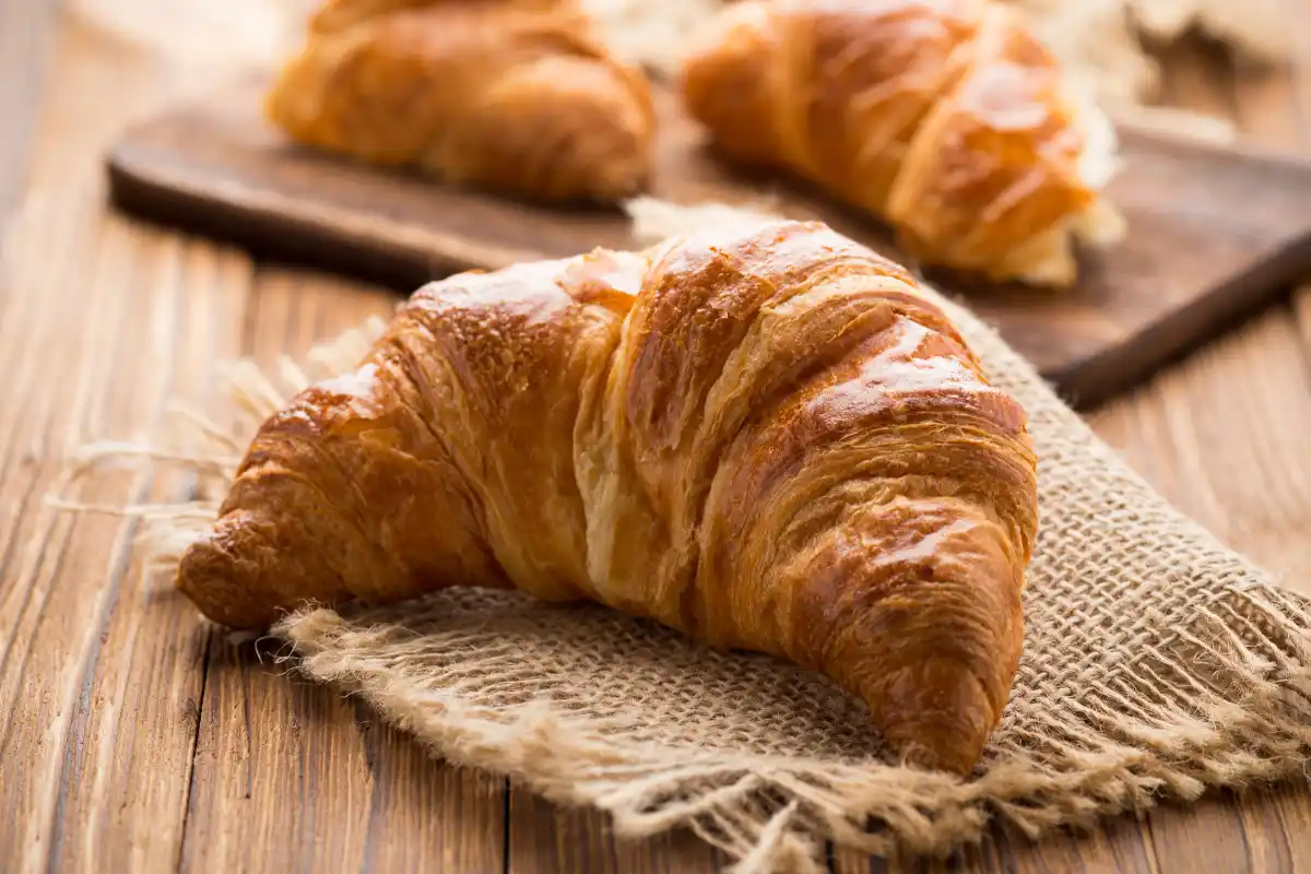 Making Croissant Bread: The Ultimate Baking Guide