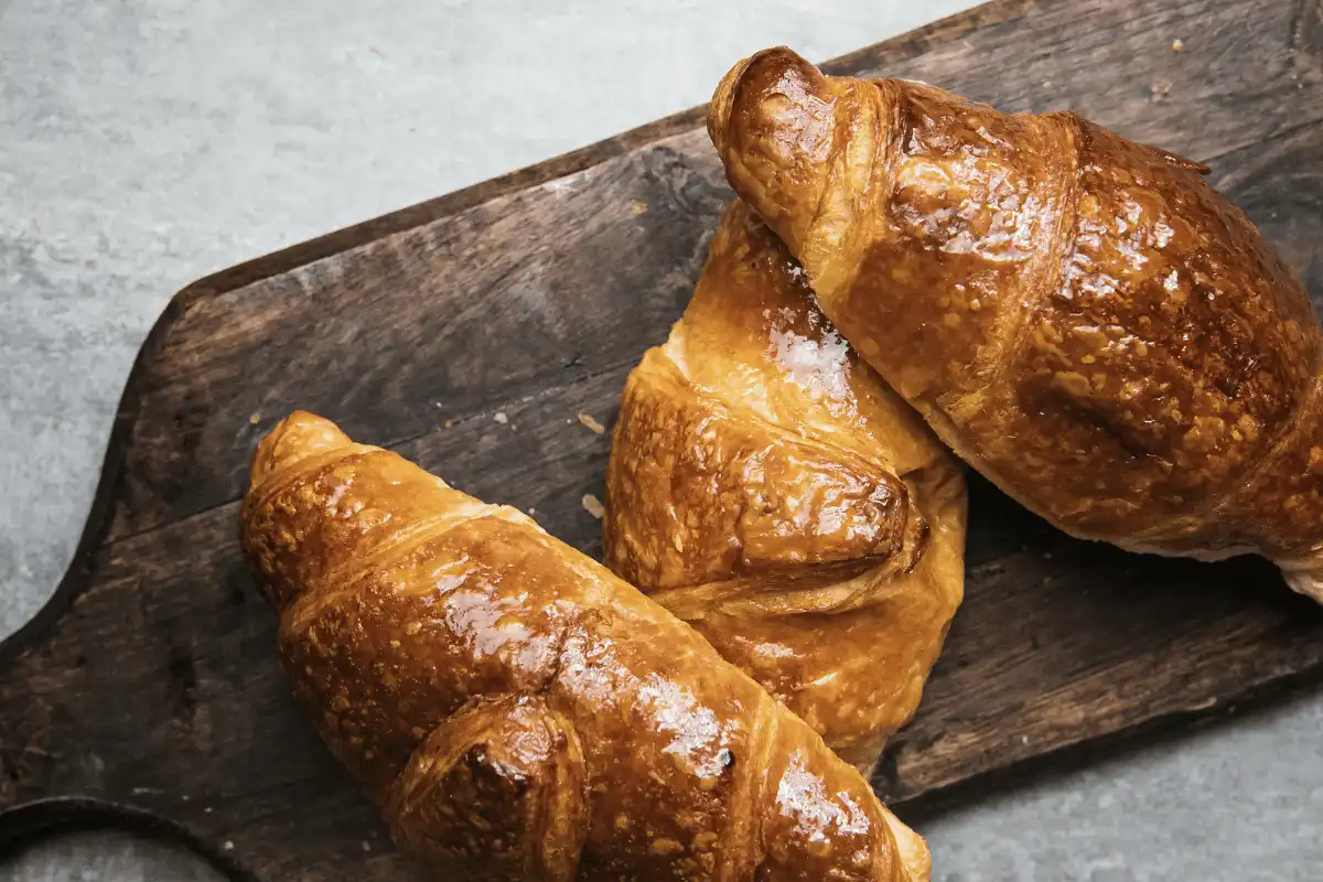 Eating Croissants Cold: A Comprehensive Guide to Enjoyment and Varieties