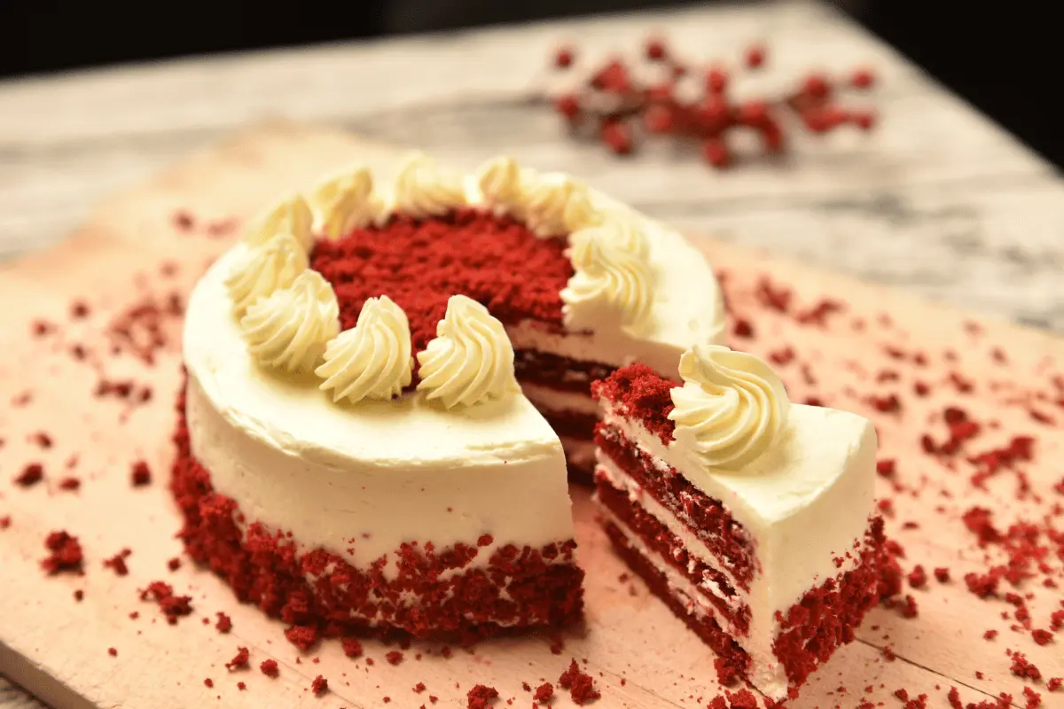Is a 1 Kg Cake Enough for 12 People? Serving Size Guide & Tips