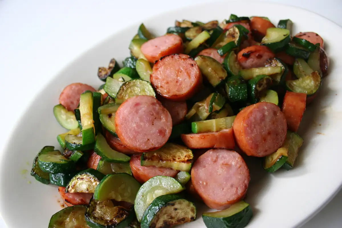 Cooking Kielbasa: Ultimate Guide with Tips, Recipes, and Safety