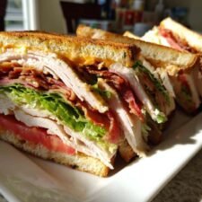 Irresistible Clubhouse Sandwich Recipe: 3 Layers of Bliss