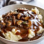 Vegan gravy mushroom for mashed potatoes