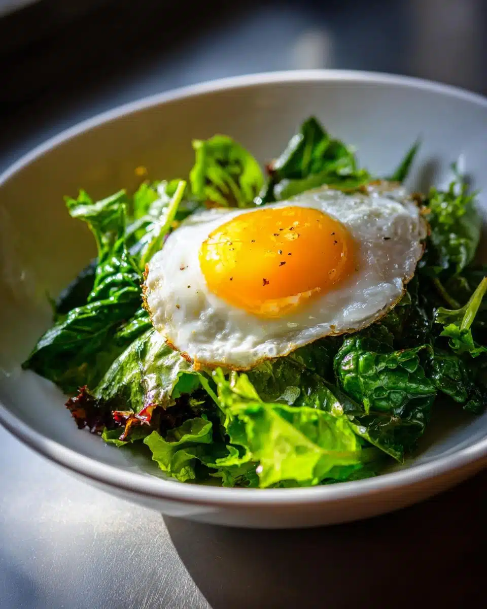 Breakfast Salad with Poached Egg - detail 2